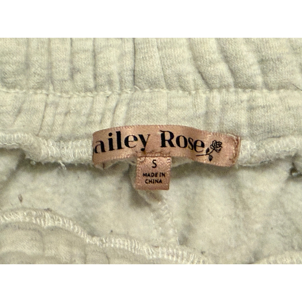 Bailey Rose Women's Light Oatmeal Fleece Lounge Sweat Shorts Elastic Waist Sz S - Picture 5 of 6